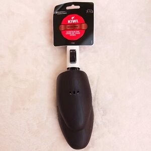 Kiwi Shoe Tree in Black